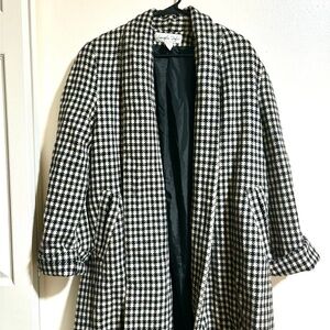 Black and White Houndstooth Coat